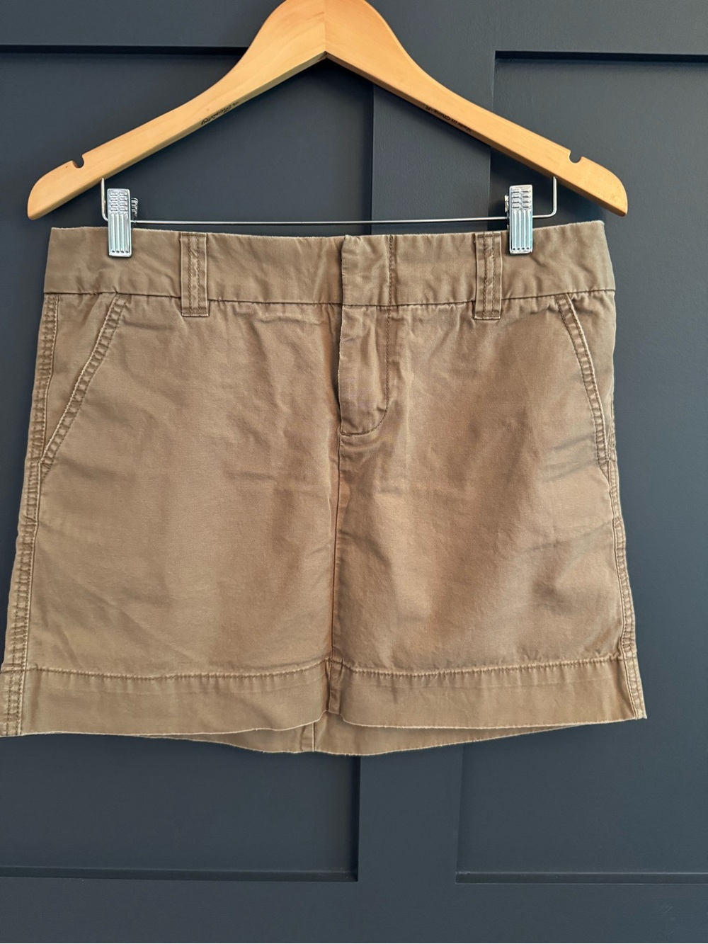 GAP Mini Skirt in Khaki Brown